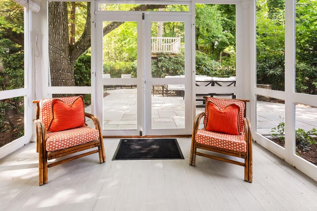 87 Gardner Road Brookline, MA 02445 - Photo 7 of 25