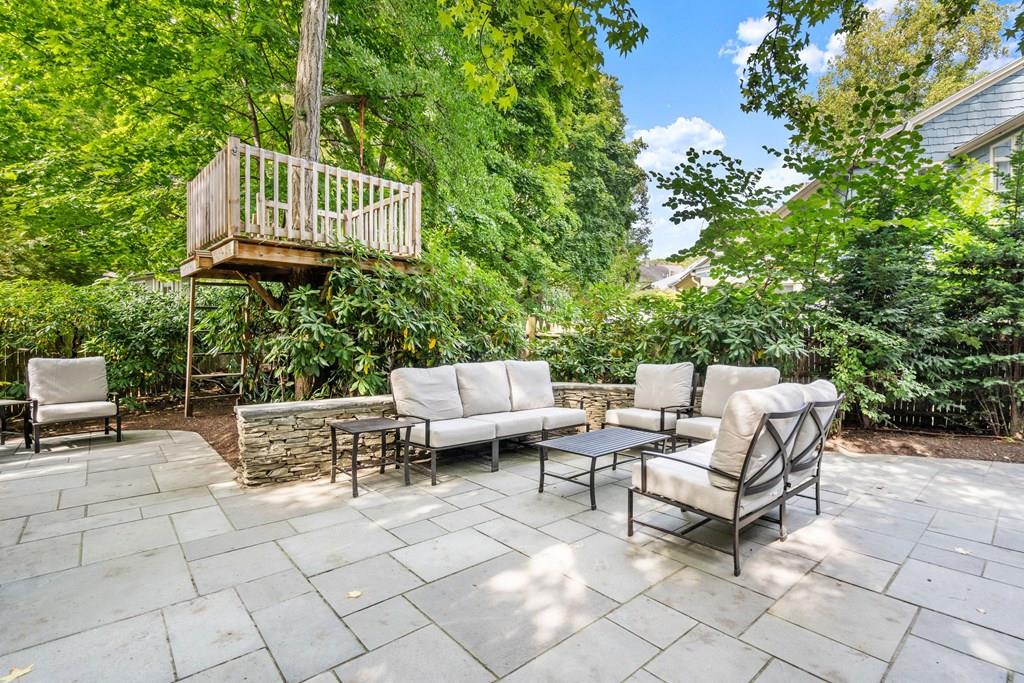 87 Gardner Road Brookline, MA 02445 - Photo 9 of 25