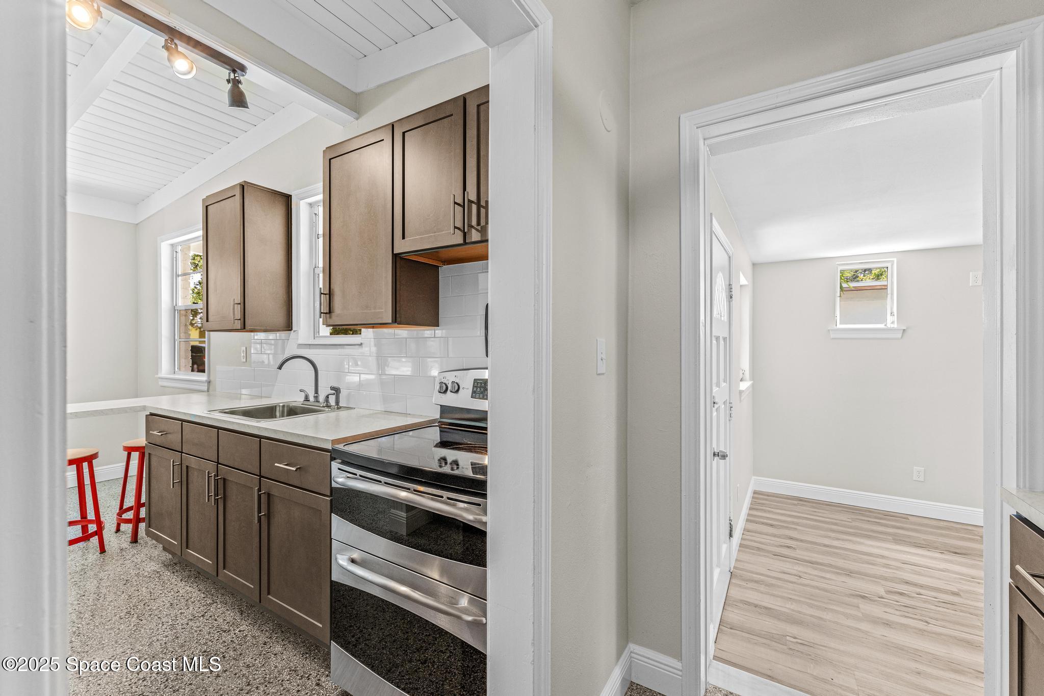 1644 Old Colonial Way Melbourne, FL 32935 - Photo 12 of 34 DSC05055