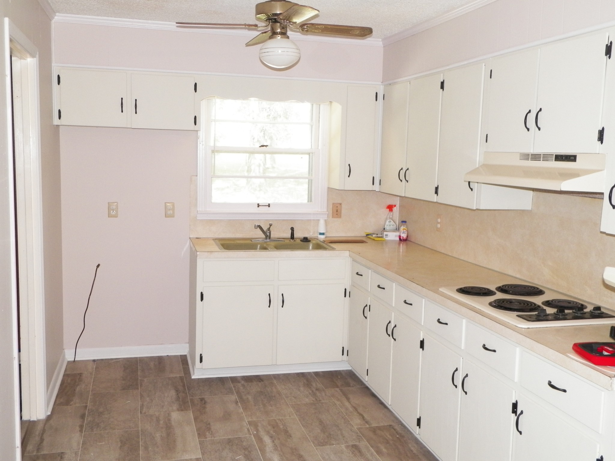 818 Lafayette Road Red Boiling Springs, TN 37150 - Photo 4 of 10