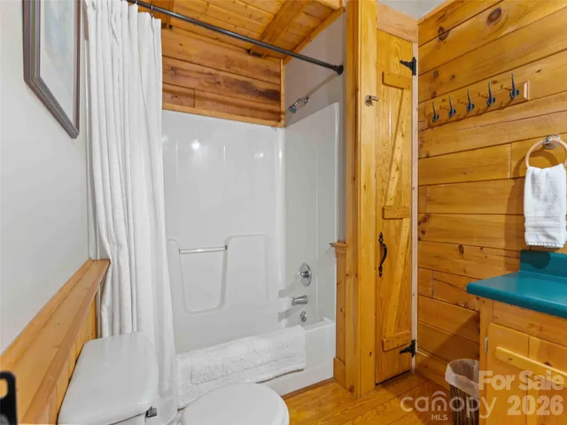 a view of a tree in a garden