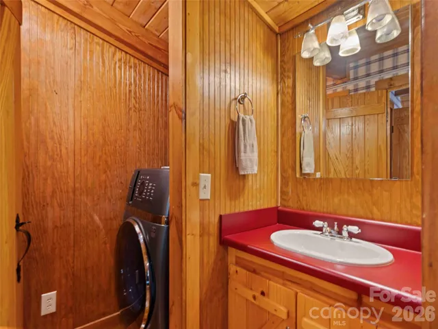 $425,000 | 65 Charleston Harbor Drive, Saluda, NC 28773