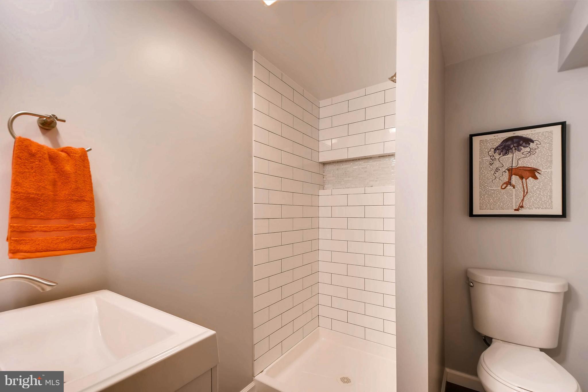 4707 Maryknoll Road Baltimore, MD 21208 - Photo 25 of 29 Lower level full bath