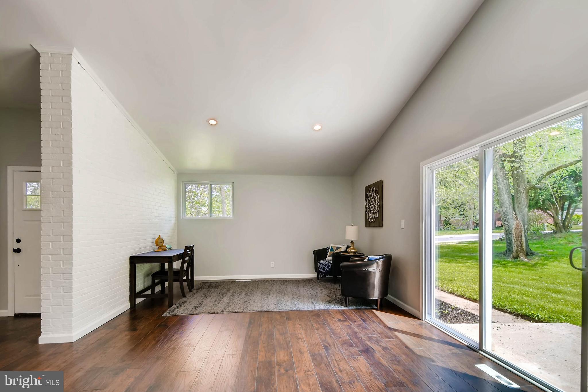 4707 Maryknoll Road Baltimore, MD 21208 - Photo 6 of 29 Open living room with beautiful hardwood floors