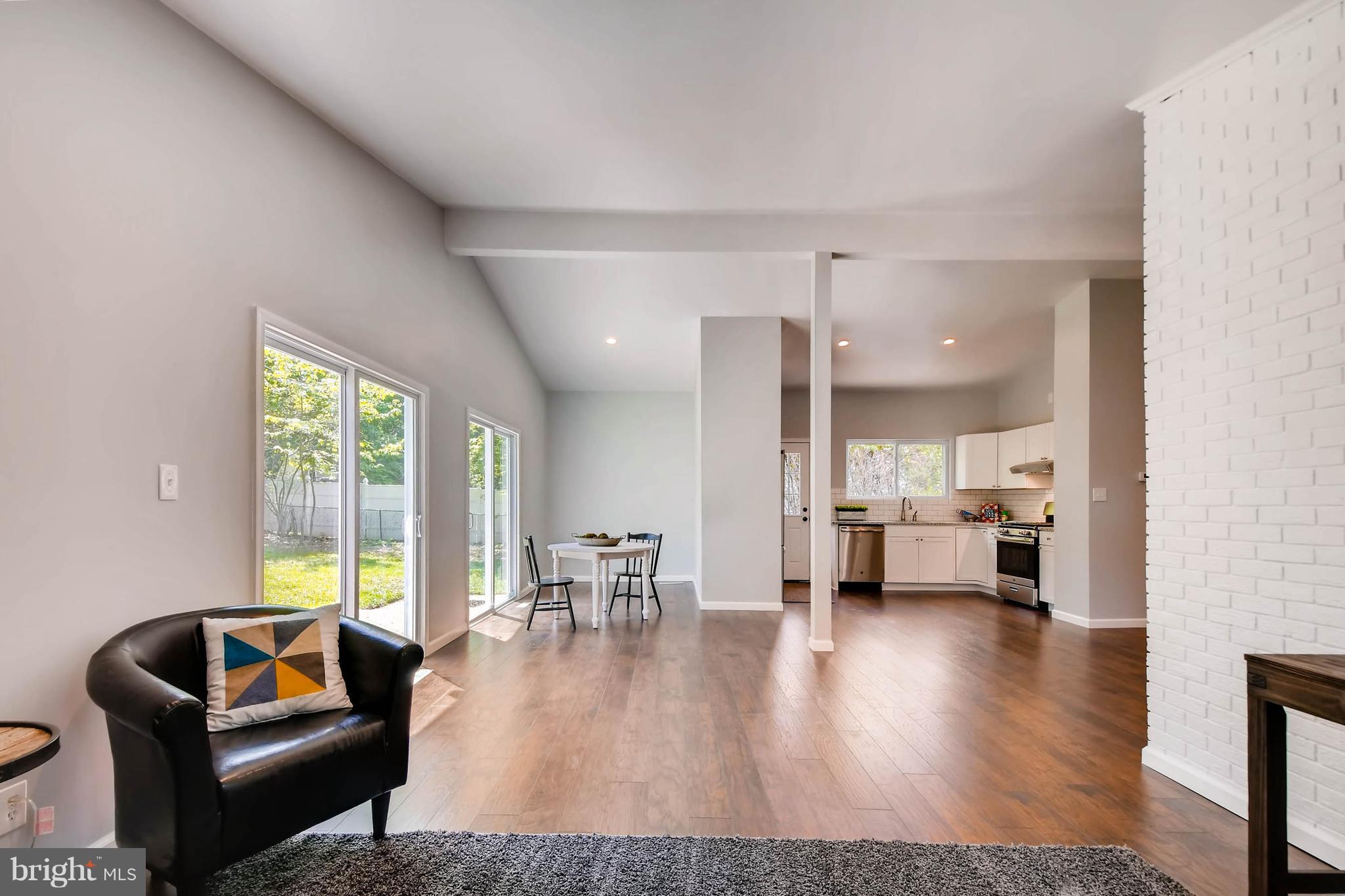 4707 Maryknoll Road Baltimore, MD 21208 - Photo 7 of 29 Open living concept