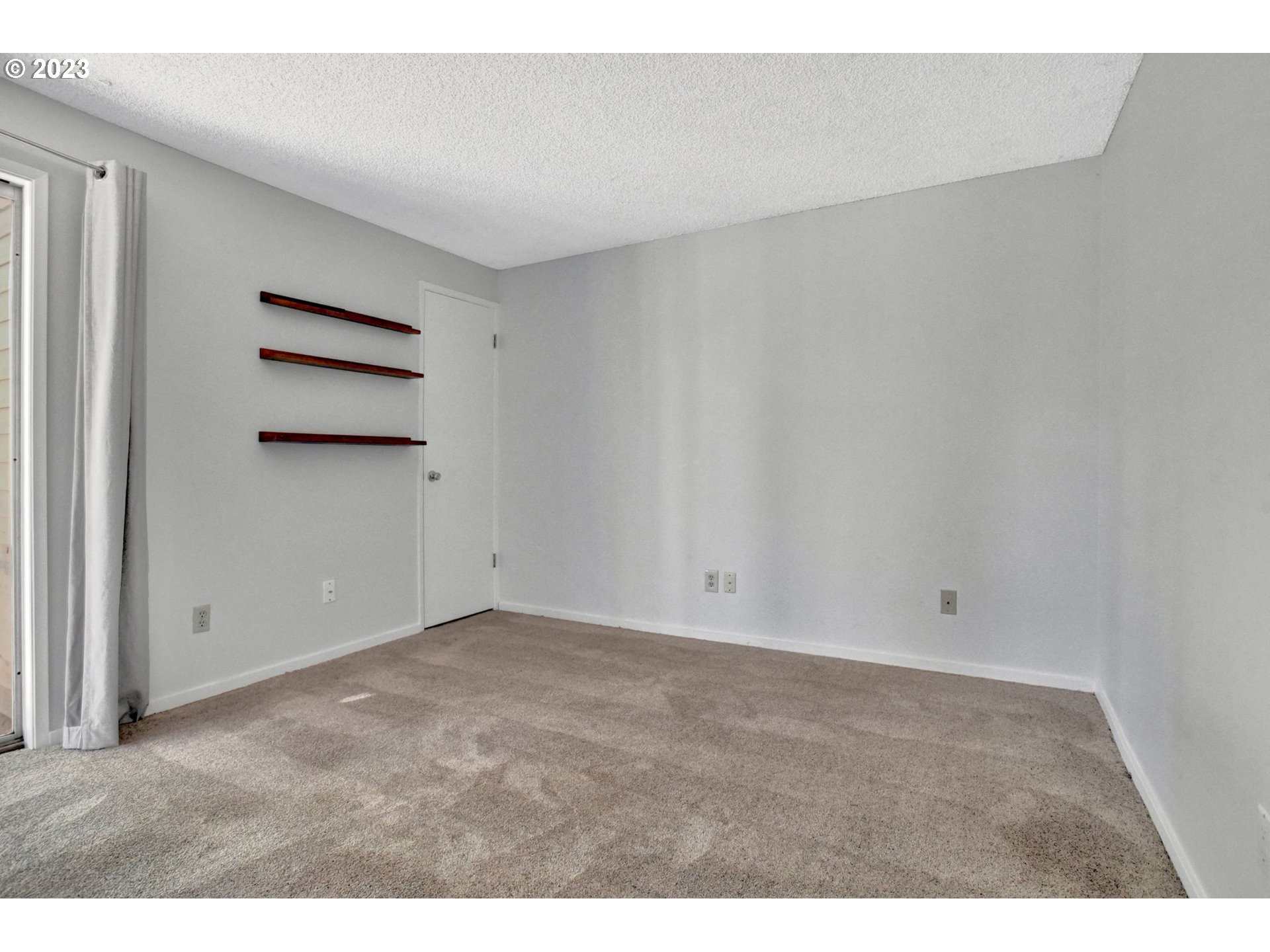 6160 Southwest Heights Lane Beaverton, OR 97007 - Photo 20 of 40
