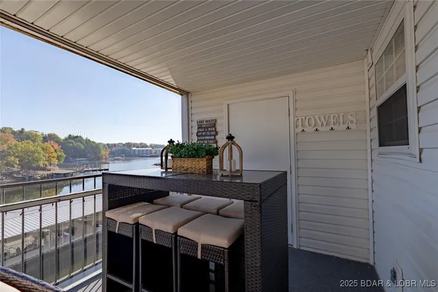 $225,000 | 40 Lighthouse Road, Unit 2102, Lake Ozark, MO 65049