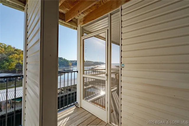 $225,000 | 40 Lighthouse Road, Unit 2102, Lake Ozark, MO 65049