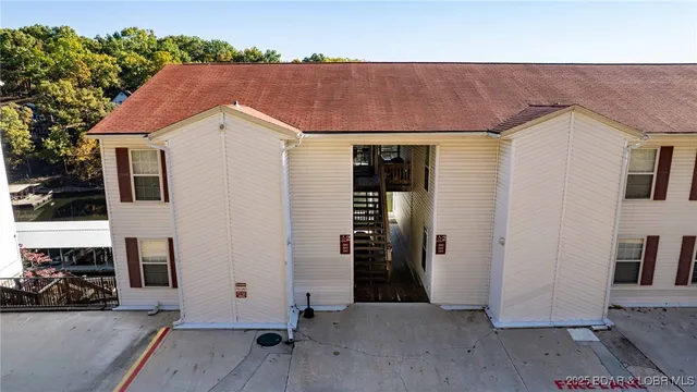 $225,000 | 40 Lighthouse Road, Unit 2102, Lake Ozark, MO 65049