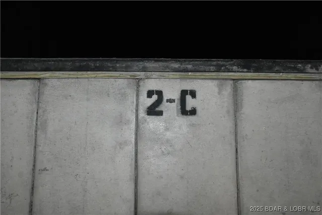 $225,000 | 40 Lighthouse Road, Unit 2102, Lake Ozark, MO 65049