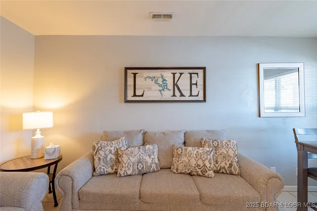 $225,000 | 40 Lighthouse Road, Unit 2102, Lake Ozark, MO 65049