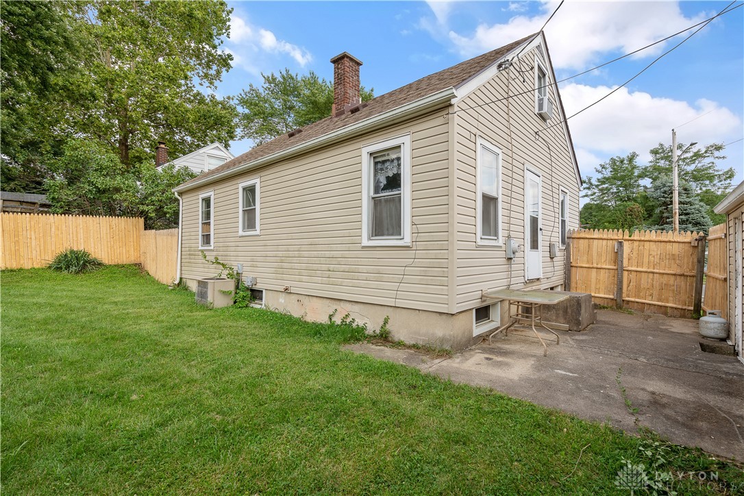 1317 Radio Road Dayton, OH 45403 - Photo 27 of 28