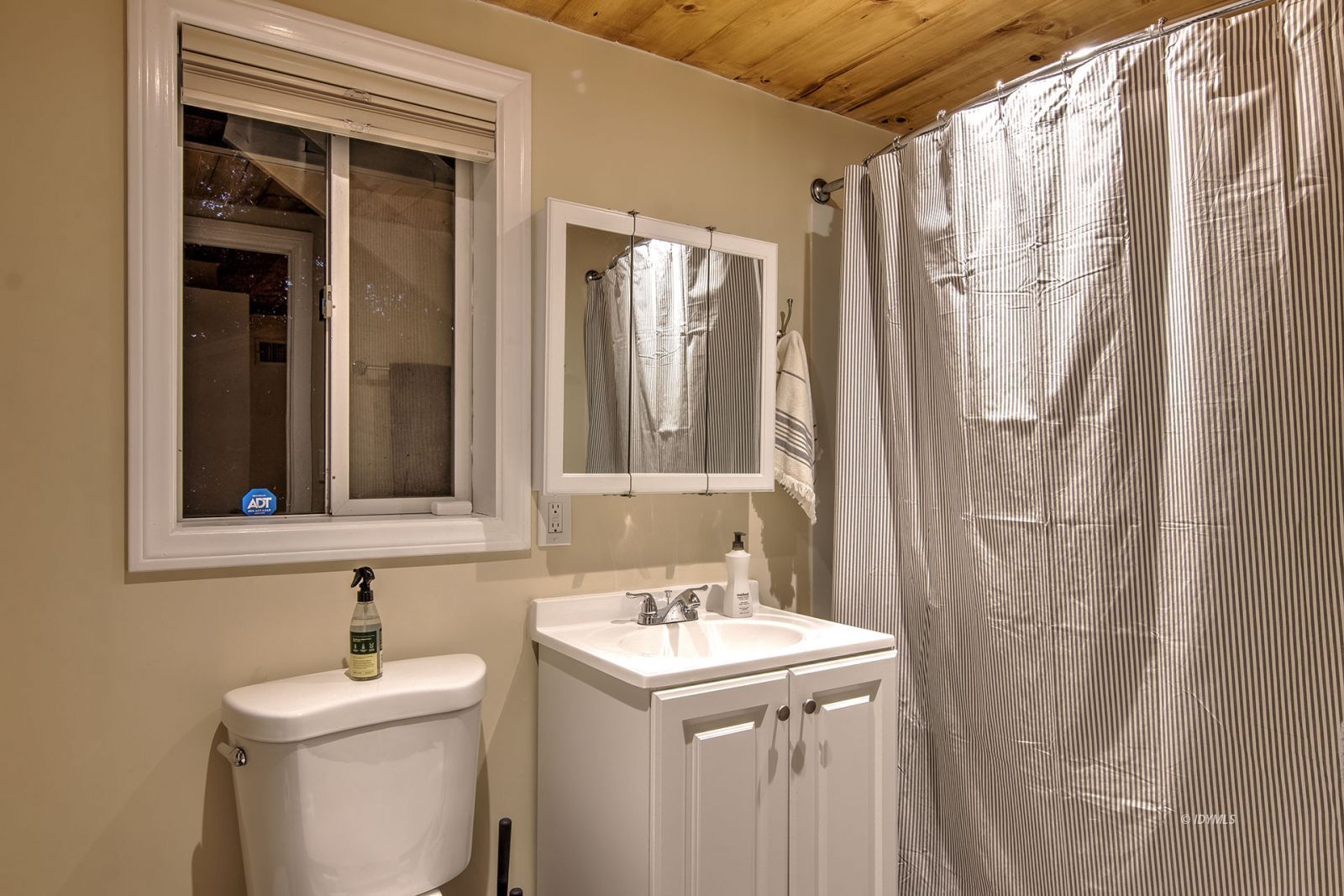 25005 Rim Rock Road Idyllwild, CA 92549 - Photo 45 of 48 Downstair bathroom