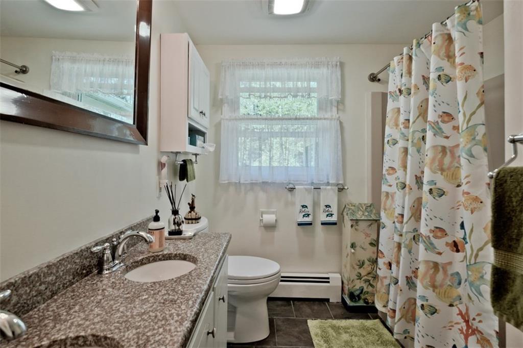 10 Sweet Fern Road Cape Elizabeth, ME 04107 - Photo 16 of 31 Guest bath