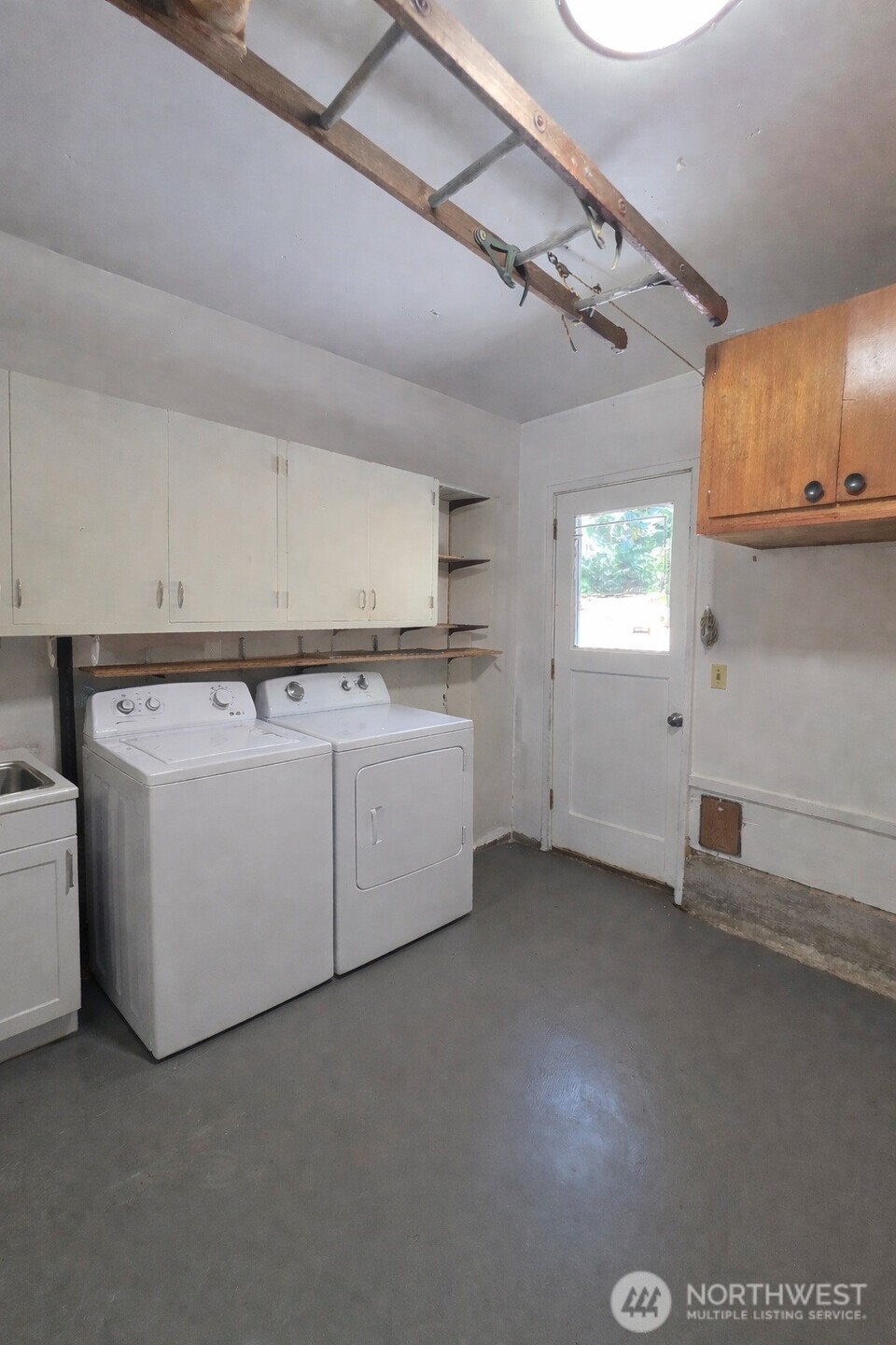 7111 Meadowdale Beach Road Edmonds, WA 98026 - Photo 12 of 15