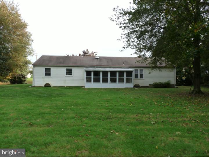 109 Crozerville Road Aston, PA 19014 - Photo 17 of 19 Exterior Back