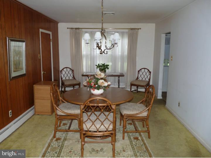 109 Crozerville Road Aston, PA 19014 - Photo 5 of 19 Dining Room