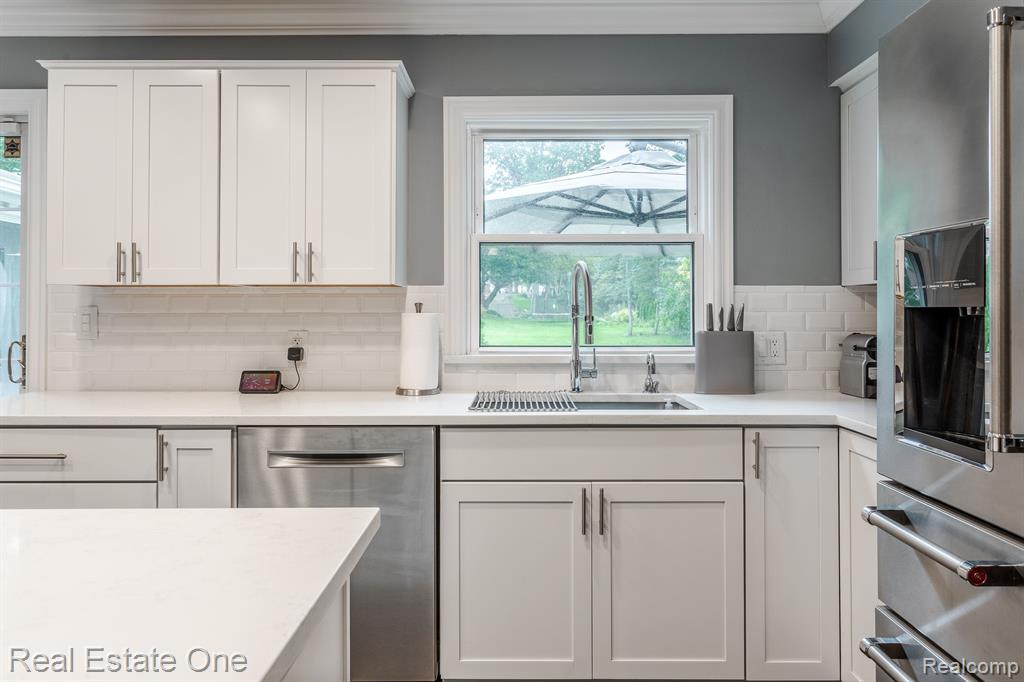 5699 Raven Road Bloomfield Hills, MI 48301 - Photo 16 of 44