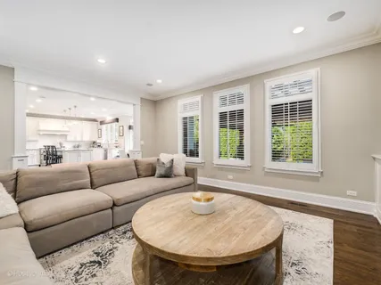 $1,800,000 | 305 Neva Avenue, Glenview, IL 60025