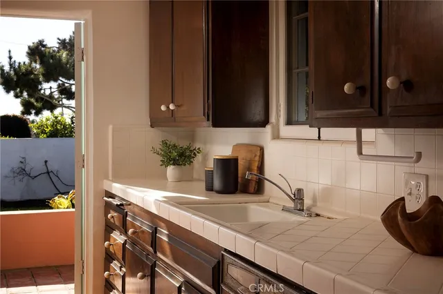 $3,450,000 | 212 West Avenida Valencia, San Clemente, CA 92672