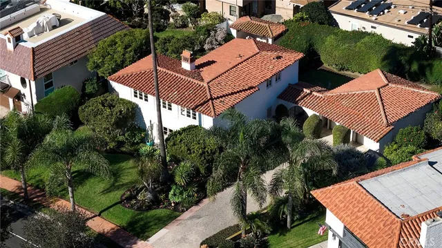 $3,450,000 | 212 West Avenida Valencia, San Clemente, CA 92672
