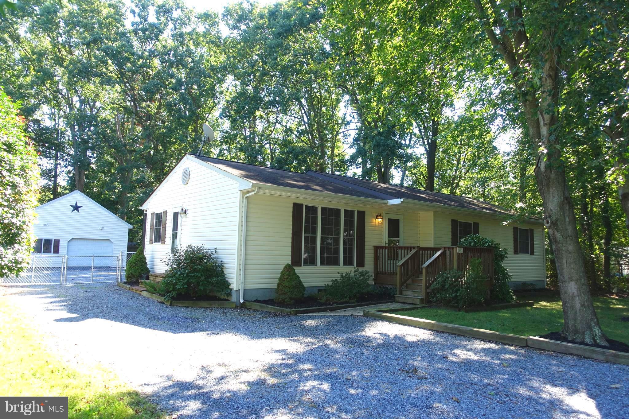 702 Old Love Point Road Stevensville, MD 21666 - Photo 2 of 41 Exterior (Front)