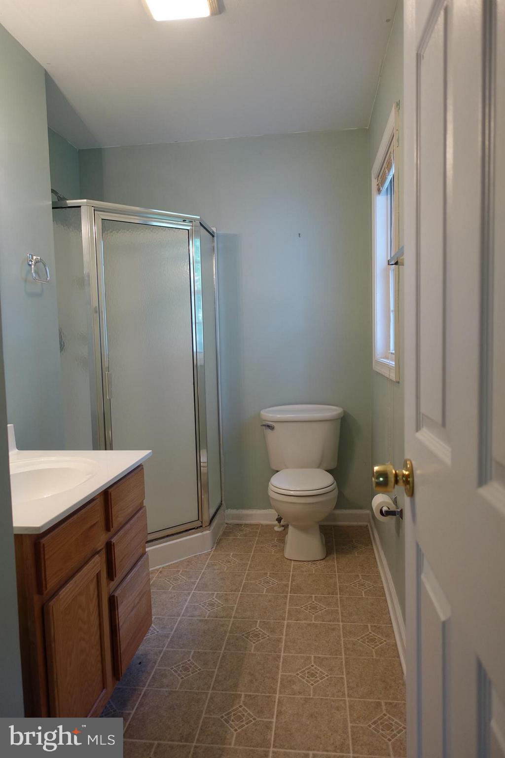 702 Old Love Point Road Stevensville, MD 21666 - Photo 19 of 41 Master bathroom