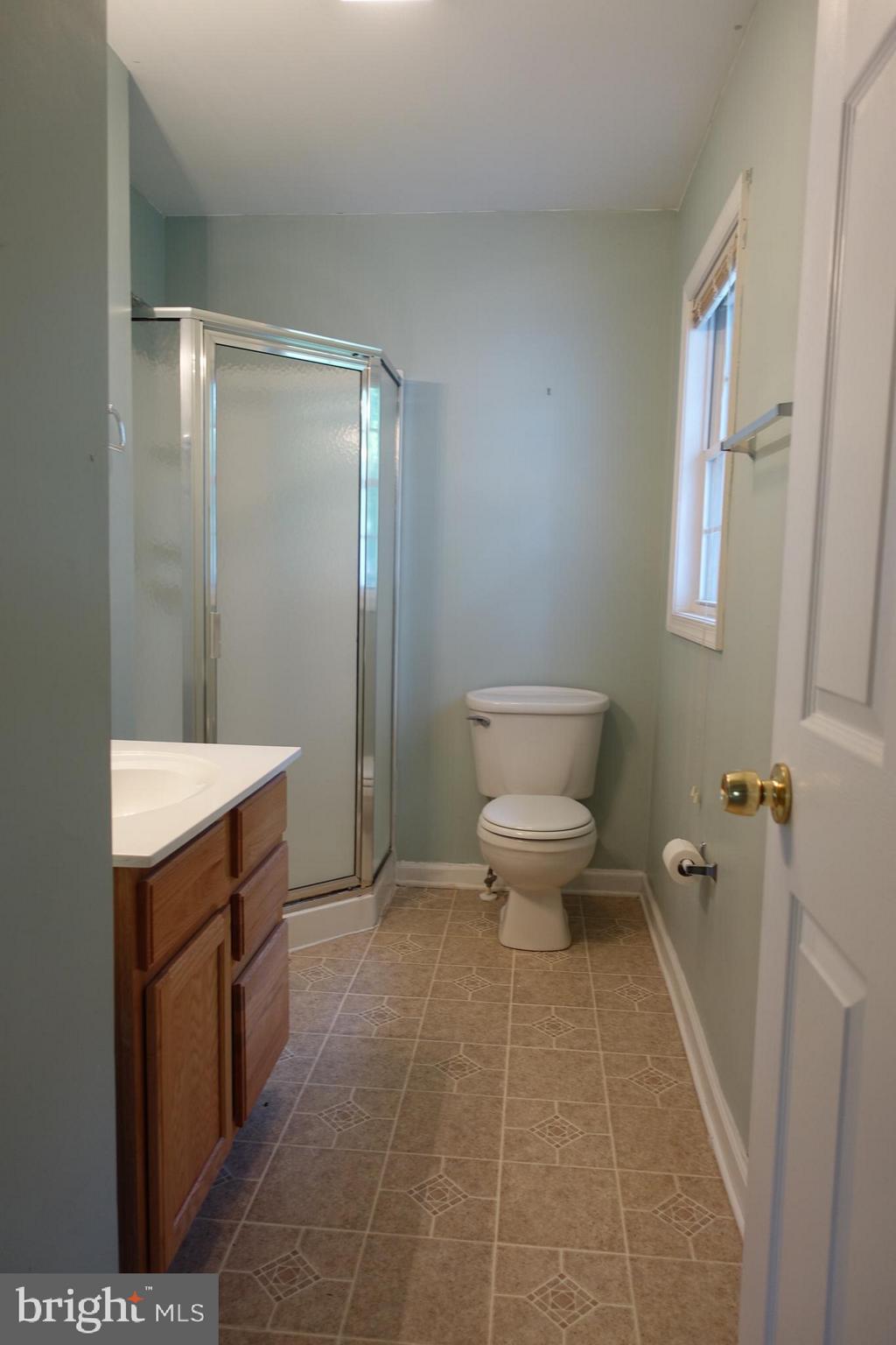 702 Old Love Point Road Stevensville, MD 21666 - Photo 33 of 41 Master bathroom