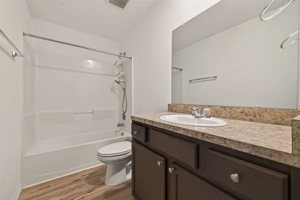 $269,900 | 1308 Winding Willow Drive, Pinehurst, TX 77362