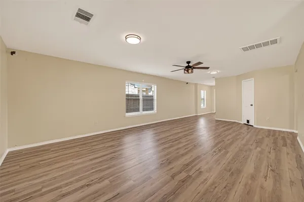 $269,900 | 1308 Winding Willow Drive, Pinehurst, TX 77362