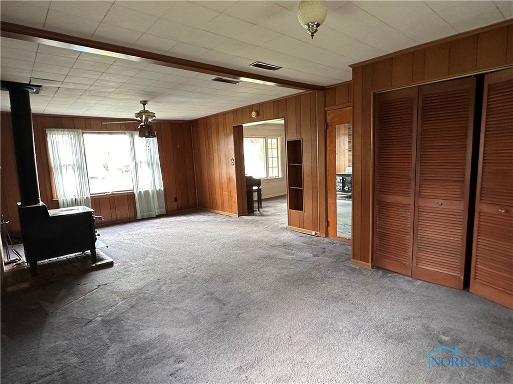 1852 Ambleside Road Oregon, OH 43616 - Photo 14 of 28 Family room could be large master as it does have a closet.