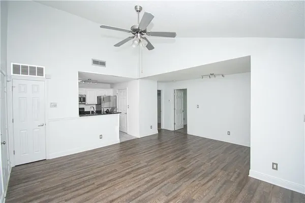 $179,500 | 1302 Santa Fe Parkway, Sandy Springs, GA 30350
