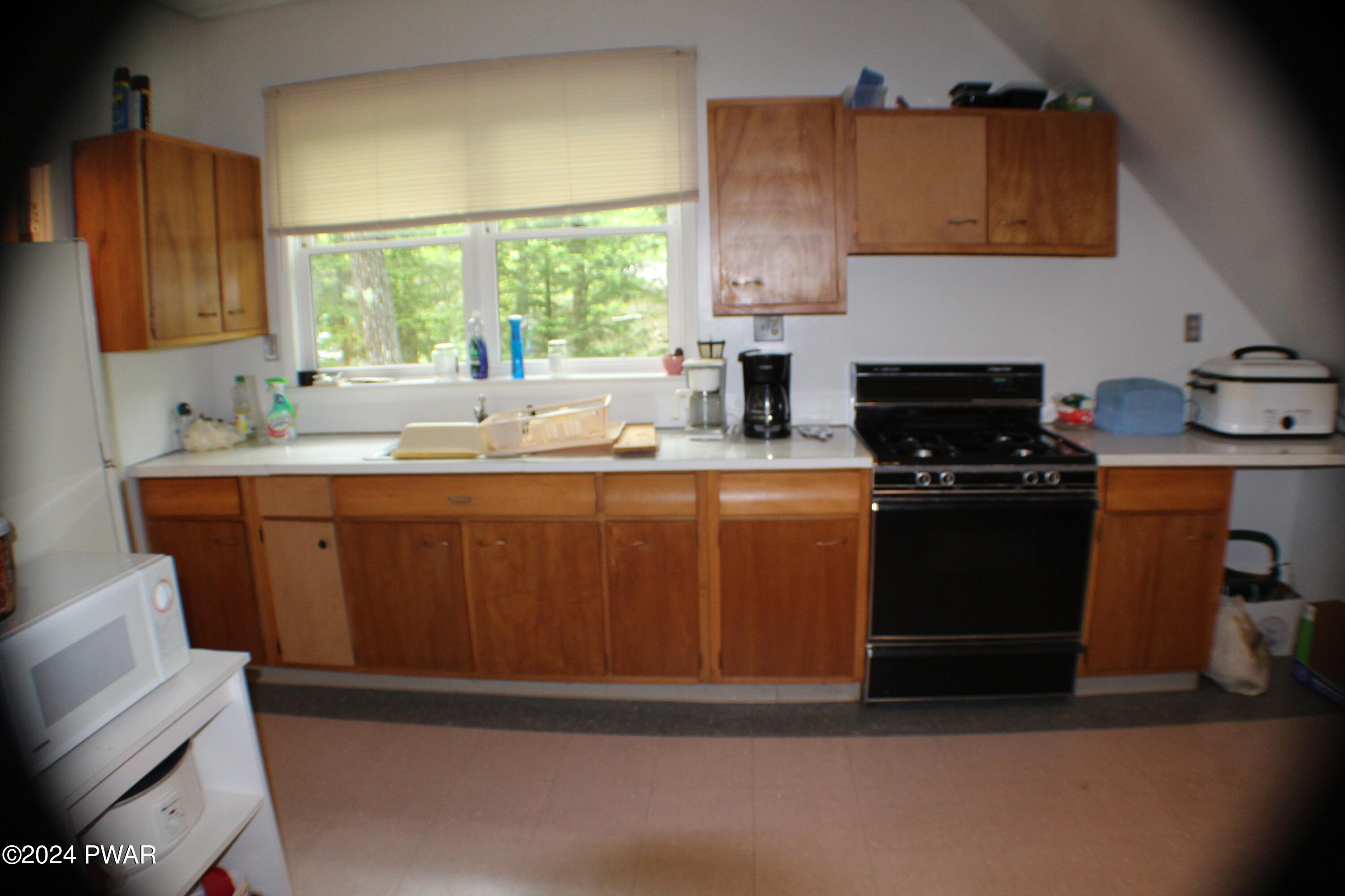155 Perry Road Greentown, PA 18426 - Photo 17 of 23