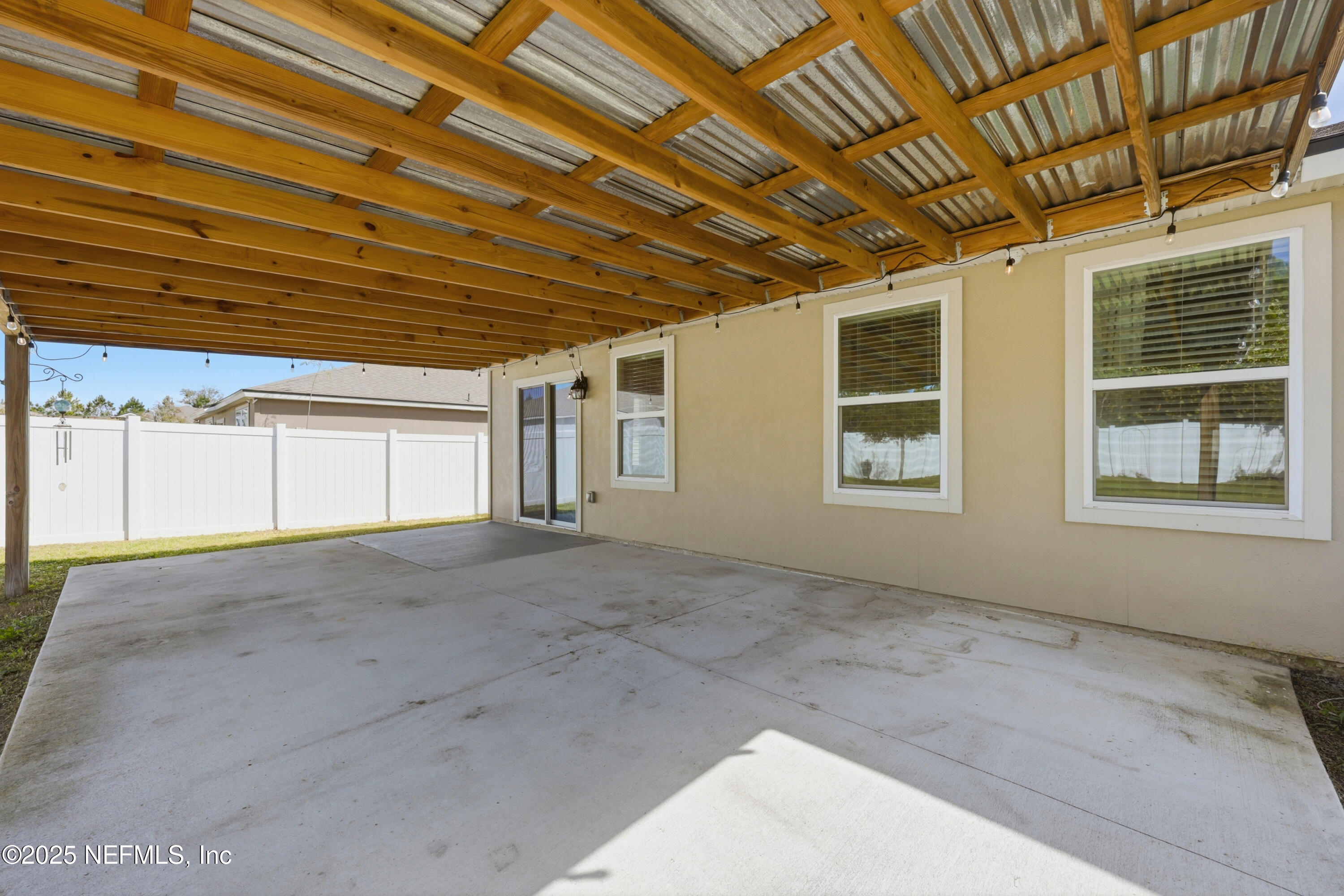 4298 Warm Springs Way Middleburg, FL 32068 - Photo 29 of 36 a view of empty room with windows