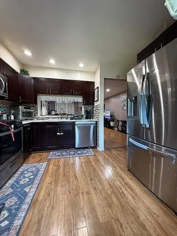 $469,000 | 1808 Woodbridge Comns Way, Iselin, NJ 08830