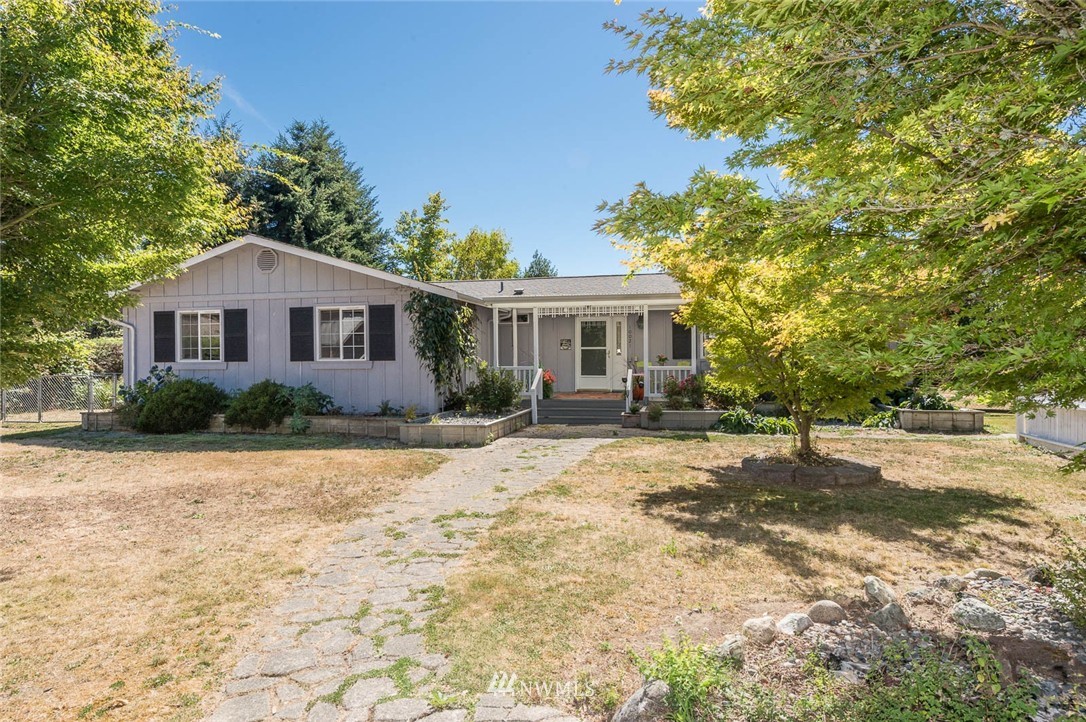 10021 Southwest Cove Road Vashon, WA 98070 - Photo 1 of 25 Gallery Image 1