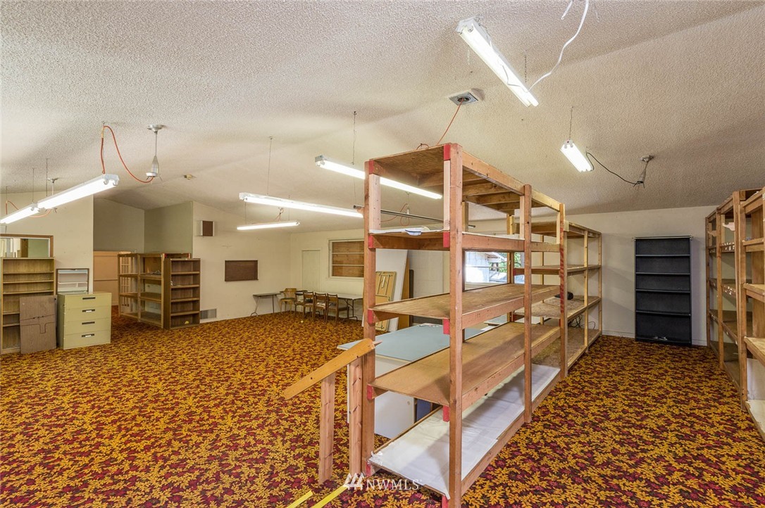 10021 Southwest Cove Road Vashon, WA 98070 - Photo 19 of 25 Gallery Image 19