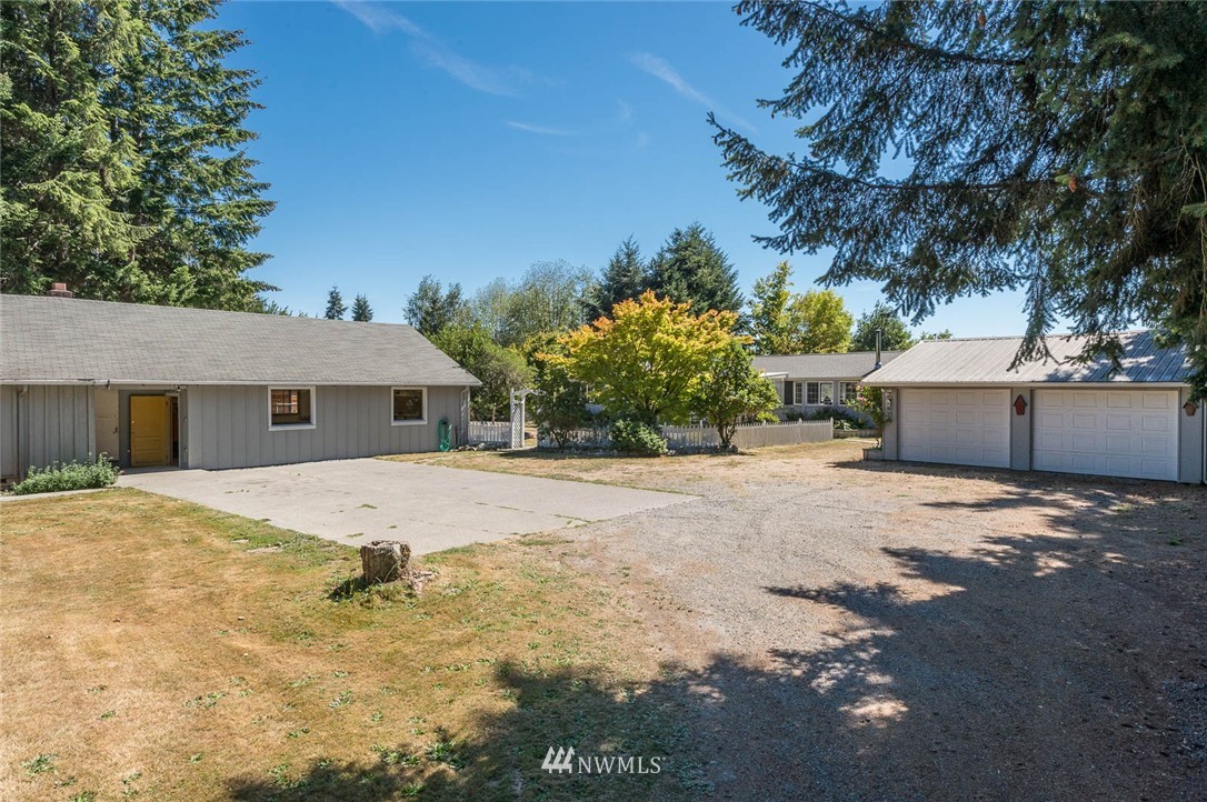10021 Southwest Cove Road Vashon, WA 98070 - Photo 22 of 25 Gallery Image 22