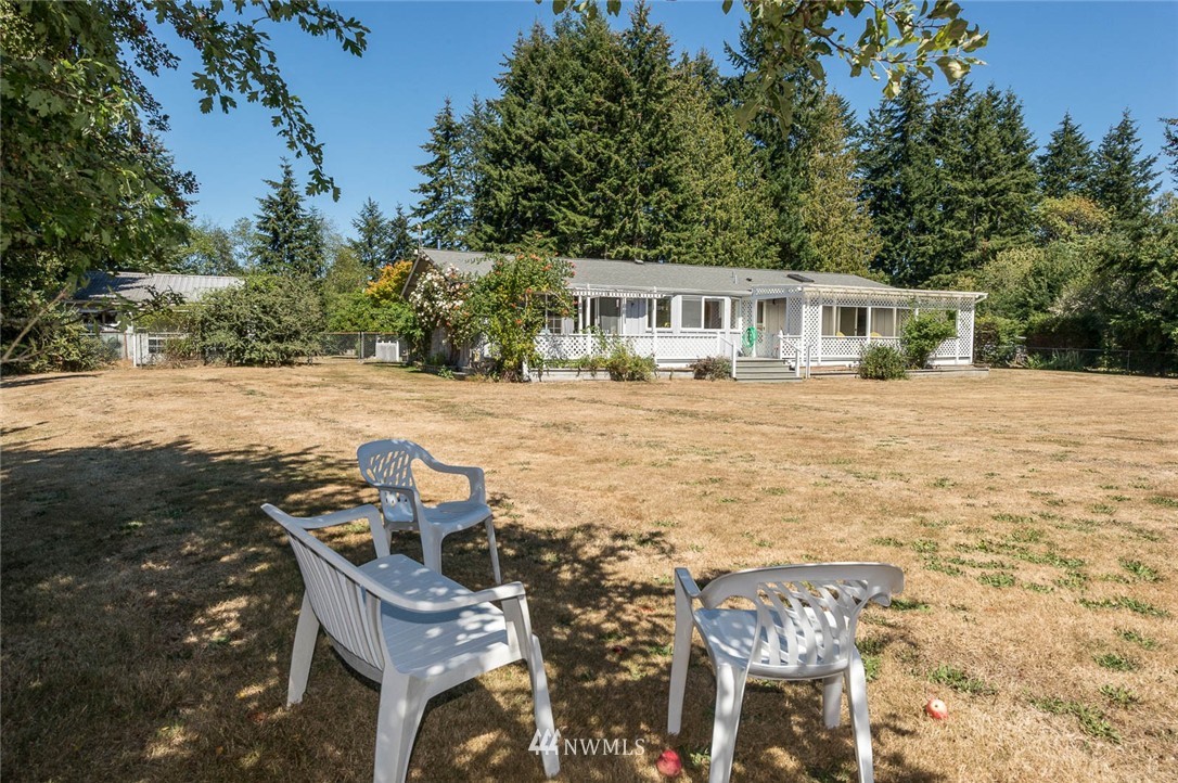 10021 Southwest Cove Road Vashon, WA 98070 - Photo 24 of 25 Gallery Image 24