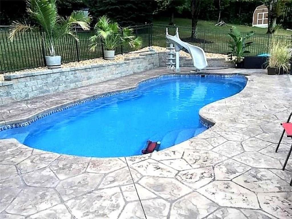 428 Burnside Road Canonsburg, PA 15317 - Photo 2 of 25 Wow Paradise in the Backyard! Heated Pool