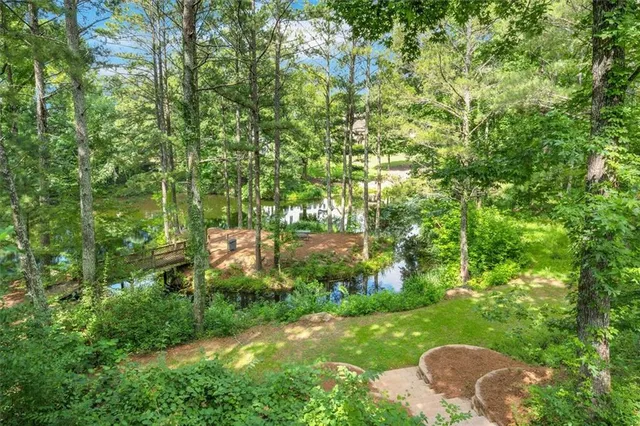 $745,000 | 3333 Trails End Road Northeast, Roswell, GA 30075