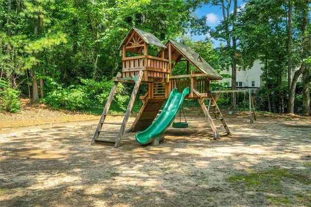 $745,000 | 3333 Trails End Road Northeast, Roswell, GA 30075