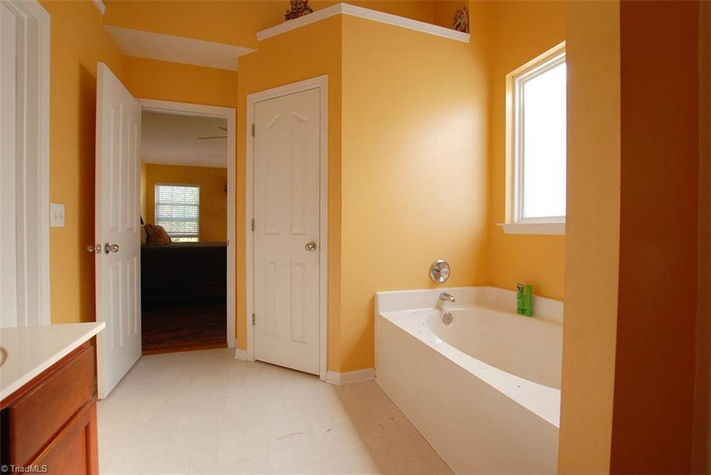 2168 Burton Run Road High Point, NC 27262 - Photo 14 of 19 Gallery Image 14