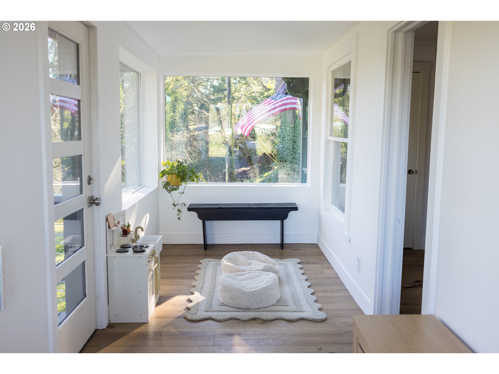 24085 Northeast Sunnycrest Road Newberg, OR 97132 - Photo 16 of 48 Sun Room