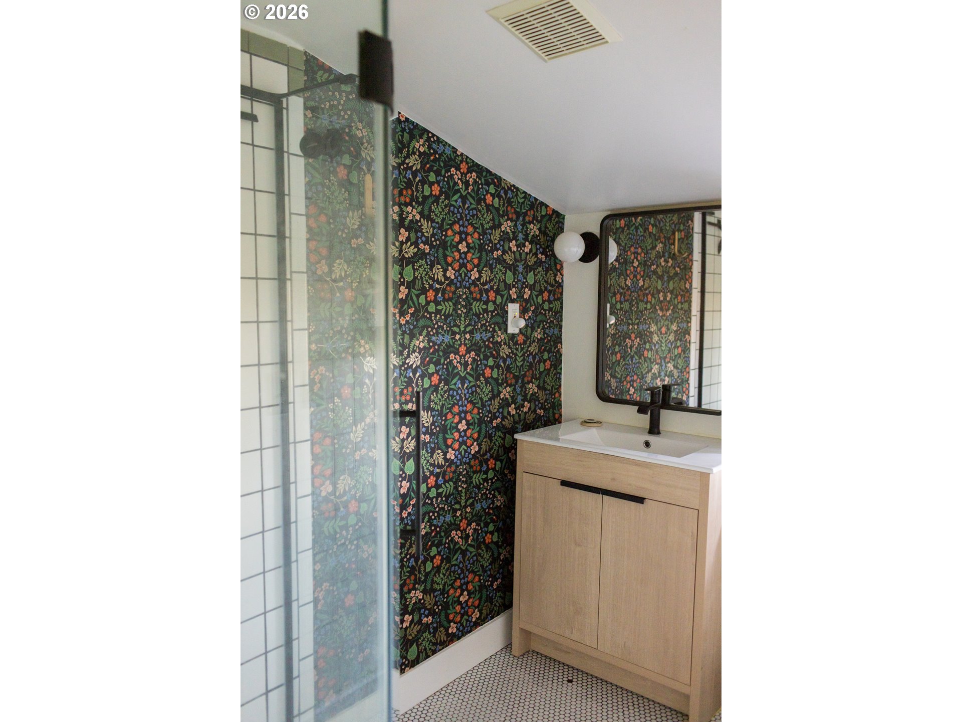 24085 Northeast Sunnycrest Road Newberg, OR 97132 - Photo 22 of 48