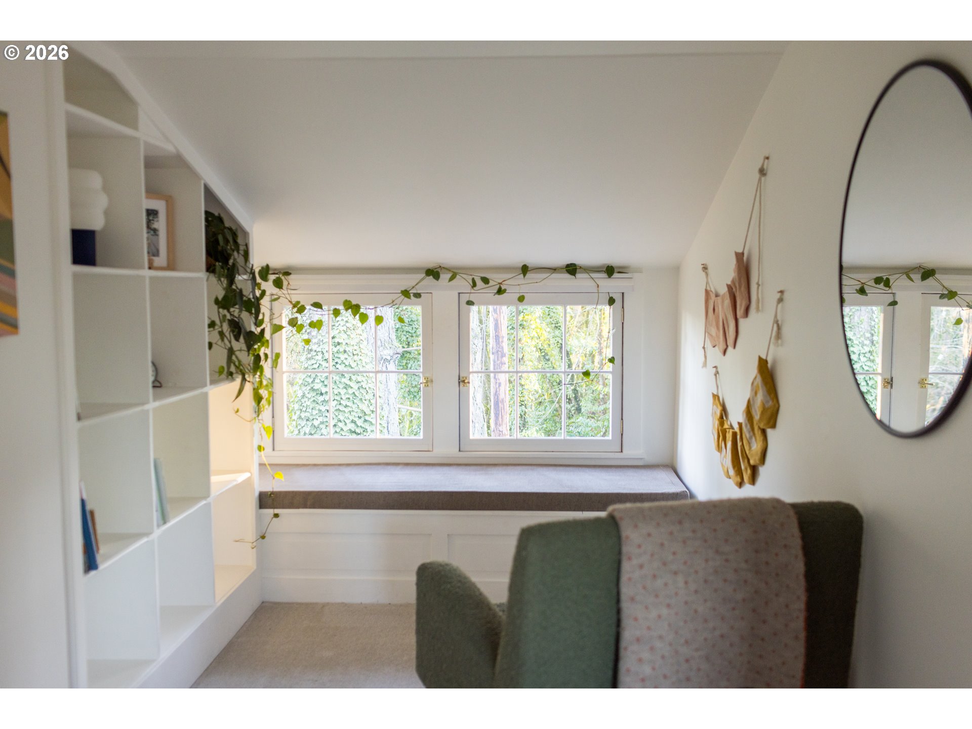 24085 Northeast Sunnycrest Road Newberg, OR 97132 - Photo 23 of 48 Sitting Room