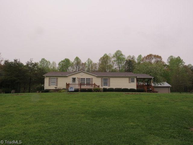 462 Sunset View Road Reidsville, NC 27320 - Photo 1 of 14