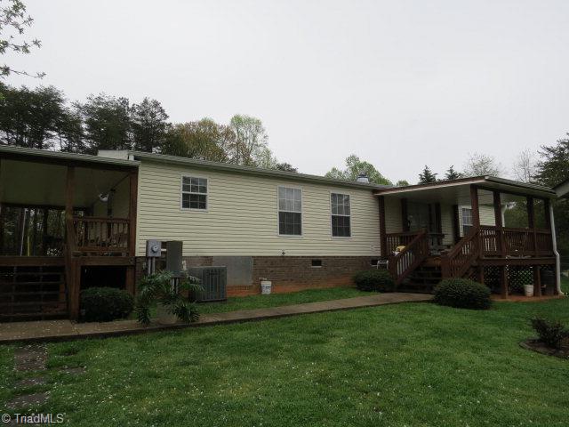462 Sunset View Road Reidsville, NC 27320 - Photo 11 of 14 Exterior Back