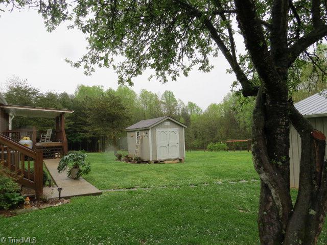 462 Sunset View Road Reidsville, NC 27320 - Photo 13 of 14 Shed