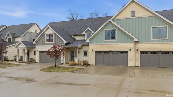 $789,900 | 526 Kamm Island Place, Unit 12, Mishawaka, IN 46544